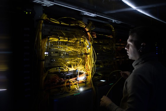 Chinese Government Hackers Targeted US Internet Providers with Zero-Day Exploit, Researchers Claim